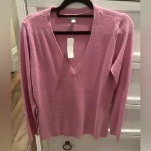 NWT cashmere pink long sleeve V-neck sweater size large